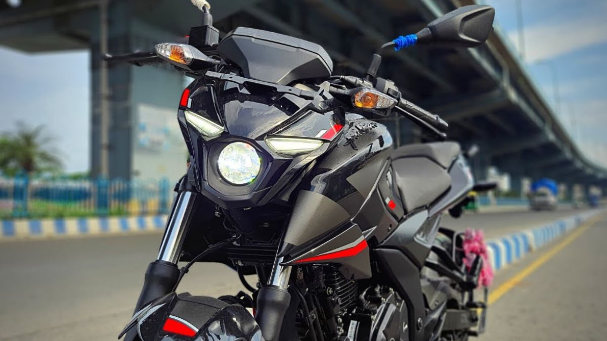 Bajaj Pulsar N160